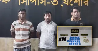 যশোরে বিপুল ইয়াবাসহ তিন মাদক ব্যবসায়ী আটক